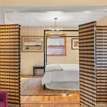 Adorable Centrally Located! Holiday home Santa Fe