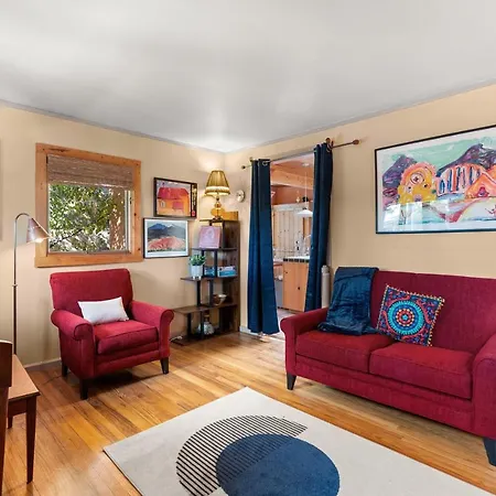Adorable Centrally Located! Holiday home Santa Fe