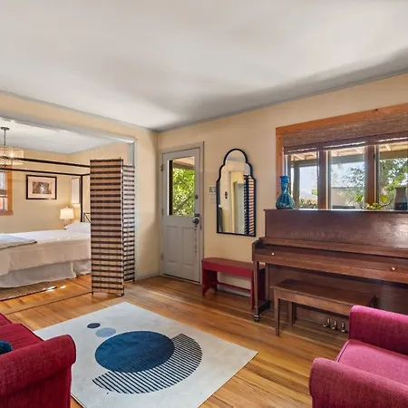 Holiday home Adorable Centrally Located!
