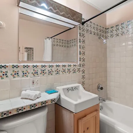 Holiday home Adorable Centrally Located!